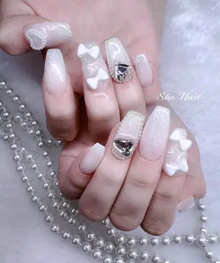 ネイル She   Nail所属・ISA_ BELLAのネイルデザイン