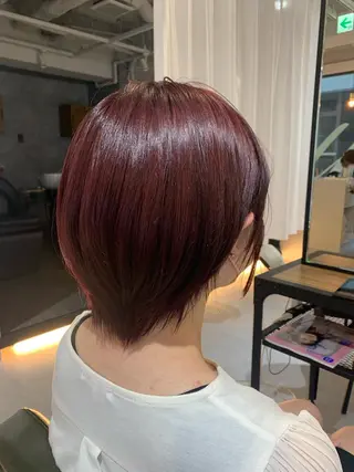 ショート カラー Lunty 難波駅前所属・まるおか あやかのヘアスタイル