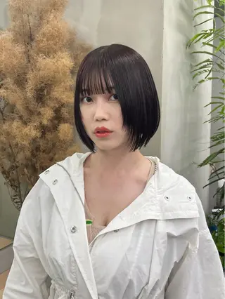 ミディアム ウルフ/レイヤー ⚡️ITSUKU⚡️のヘアスタイル