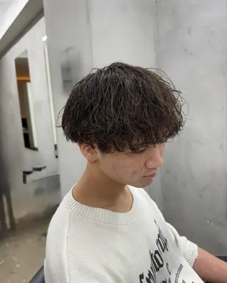 パーマ メンズ 田中 辰弥のヘアスタイル