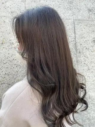 ミディアム 圧倒的美髪ストレート ツダケイタロウのヘアスタイル