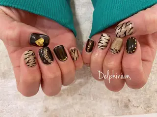 ネイル 岡本 友恵のネイルデザイン