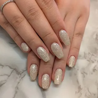 ネイル ジェヌインネイル 河内のネイルデザイン