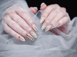 ネイル Rola kira nail salon所属・Rola kira 麗のネイルデザイン