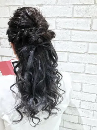 ロング カラー パーマ ヘアアレンジ メンズ キッズ ネイル マツエク・マツパ バレイヤージュ/ 髪質改善/渡邉悟🌱のヘアスタイル