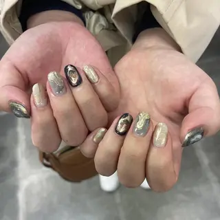 ネイル nailstudio eviz新宿店のネイルデザイン