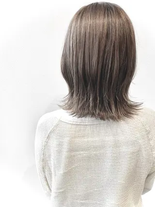 ミディアム MYRTLE TSUNODAのヘアスタイル