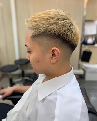 ショート タカハシ タクミのヘアスタイル