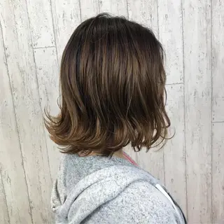 ミディアム カラー 田中 あかねのヘアスタイル