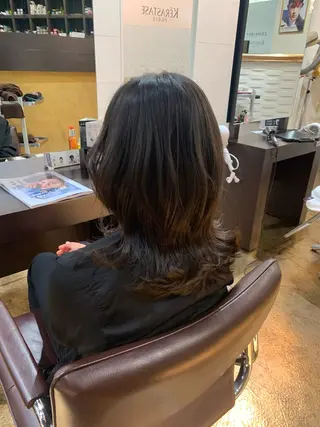 セミロング TIENA所属・田中 寿弥のヘアスタイル