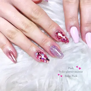 ネイル キラオメ Neneのネイルデザイン