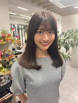 セミロング 艶レイヤー🍊 加藤隆也のヘアスタイル