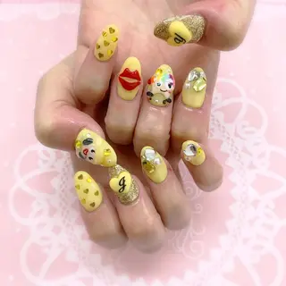 ネイル 五十嵐 美智のネイルデザイン