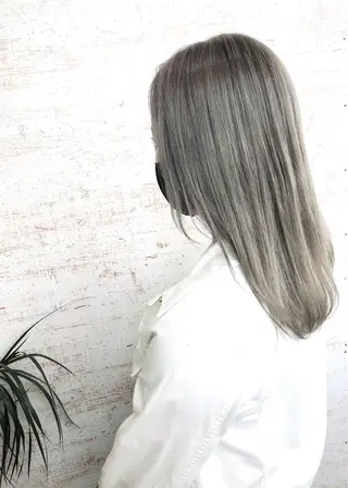 セミロング カラー ケアブリーチ /髪質 改善/古橋圭史郎のヘアスタイル