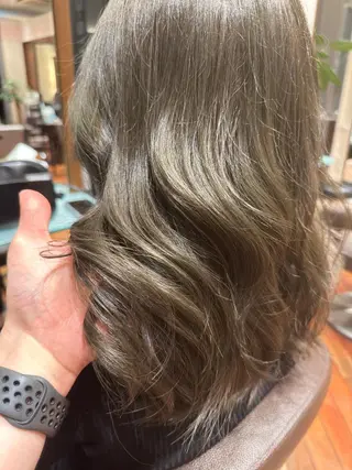 セミロング カラー レイヤー/グレージュ メンズパーマのヘアスタイル