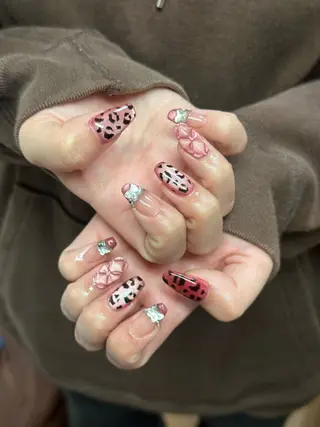 ネイル シャインネイル所属・伊藤 くるみのネイルデザイン