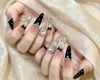 ネイル Nail salon  recess池袋所属・惠 美奈のネイルデザイン