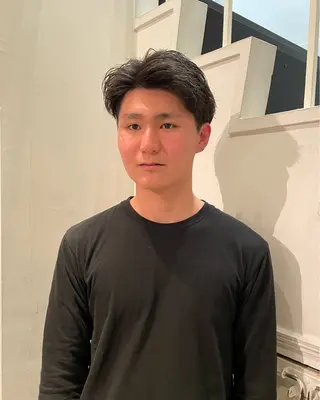 メンズ 向坂 亜美のヘアスタイル