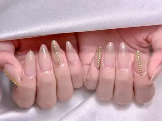 ネイル M2ネイルサロン【長さ出し&フィルイン導入店】所属・長さ出し専門店 RIRIのネイルデザイン