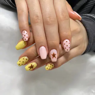 ネイル 久保田 マリコのネイルデザイン