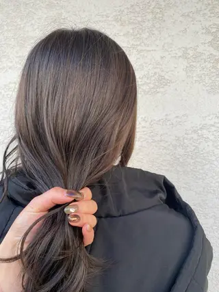 セミロング 顔肌革命beauty&health所属・三ノ宮アイリスト 兼美容師ユナのマツエク・マツパデザイン