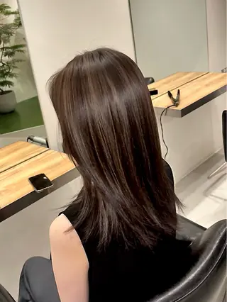 セミロング Helm所属・久次米 智人のヘアスタイル