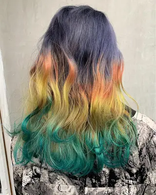 セミロング カラー 佐藤 純生のヘアスタイル