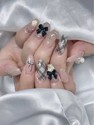 ネイル LEELA NAIL STUDIO所属・LEELA NAIL STUDIOのネイルデザイン