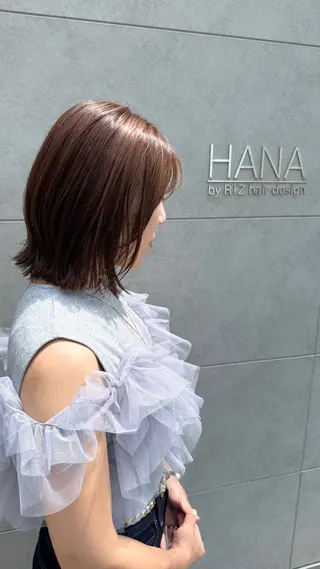ミディアム カラー HANA by RIZのヘアスタイル