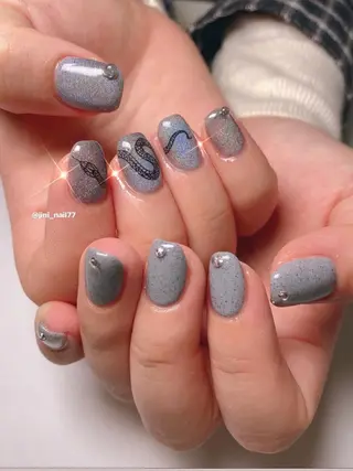 ネイル JINI NAIL所属・ジニ ネイルのネイルデザイン