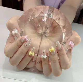 ネイル LoaChaton kaeのネイルデザイン