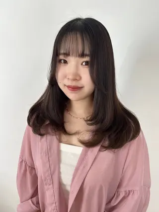 セミロング エミリ / オリーブカラーのヘアスタイル