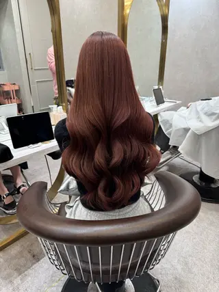 ロング Nanami / ベージュ/グレージュのヘアスタイル