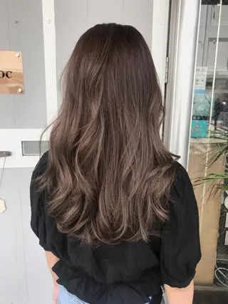 ロング カラー miloc かおりのヘアスタイル
