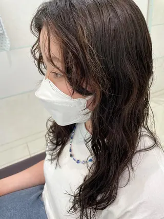 ロング カラー パーマ ヘアセット/髪質改善 🌿 長 若奈のヘアスタイル