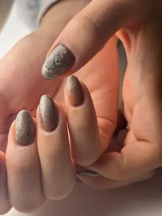 ネイル sea nail所属・nailist 手描き🌼ニュアンスのネイルデザイン