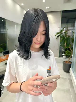 カラー ひかり／ベージュ ／似合わせカットのヘアスタイル