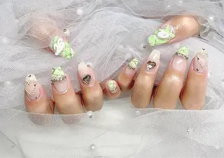 ネイル I-nailロング /ワンホン/キラキラのネイルデザイン