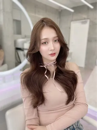 ロング カラー Minori🤎 ナチュラル韓国ヘアのヘアスタイル