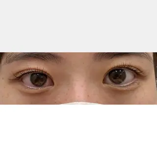 マツエク・マツパ 宮脇 彩華の眉毛・アイブロウイメージ