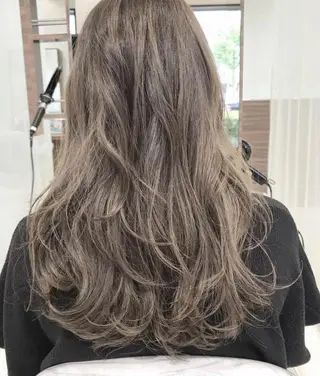 ロング カラー Lumo所属・Lumo Yu-kiのヘアスタイル