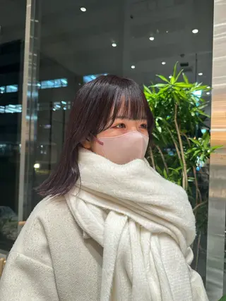 ミディアム カラー ミオ💎透ける暗髪／ ブリーチなしWカラーのヘアスタイル