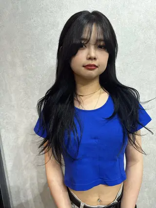 ロング カラー AIRI layer cut hairのヘアスタイル