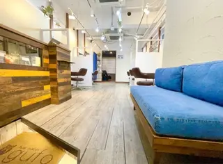 カラー 貝沼 直のヘアスタイル