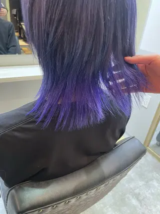 ミディアム EMANON新宿南口所属・ウルフ×ハイトーン 🦄Shiori🦄のヘアスタイル