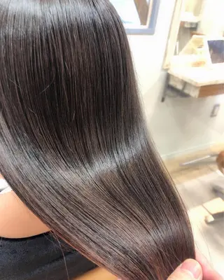 ロング 韓国🇰🇷レイヤー 映える顔周り🩷のヘアスタイル