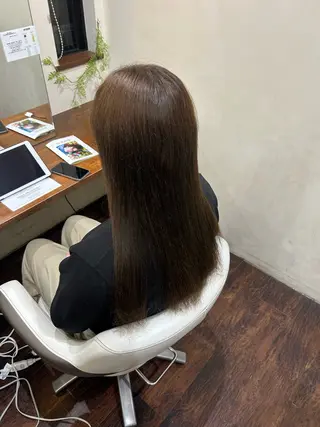 ロング ルプラボウ/ぴーす/ 縮毛矯正のヘアスタイル