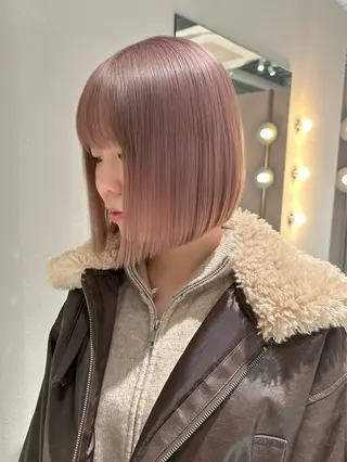 ショート カラー iroha半個室 大阪/ボブ/縮毛矯正のヘアスタイル