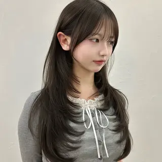 セミロング 🌹ハッシュカット、 レイヤー韓国ヘア🌹のヘアスタイル