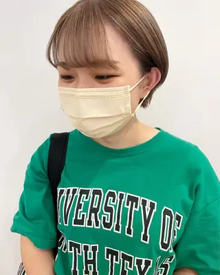 ショート カラー 佐藤 永夏のヘアスタイル